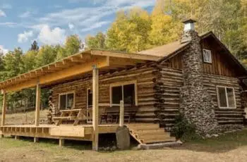 Discover the Charming Interior of a Country Girls Dream Cabin
