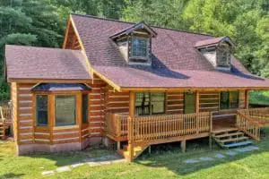 A Beautiful Tennessee Log Home Sitting On 18 Acres