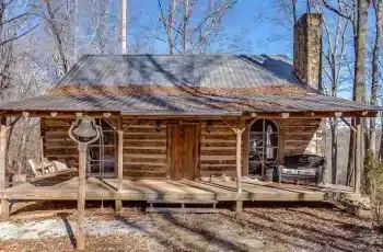Pioneer Cabins + Luxury Treehouse With Lakeviews